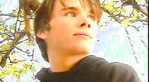 Sexy amateur twink decided to wank outdoors