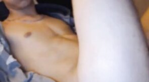 Super-Hottie Amateur Big-Cock Twink Handjob