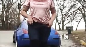 Outdoor Handjob by a Crossdressing Amateur
