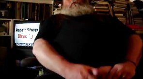 Daddy Bear Jerks Off Solo