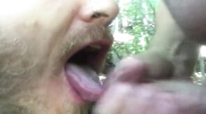 Amateur-Video: Blasen eines großen Kerls