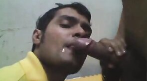 Chupando a Beto: Mamada Amateur de Twink Latino
