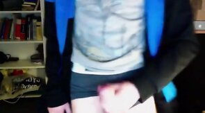 Twink Masturbating on Webcam