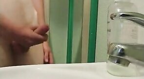 Big Cock Twink Amateur Masturbates on Webcam