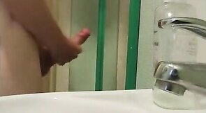 Big Cock Twink Amateur Masturbates on Webcam