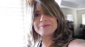 Crossdresser Samantha Cums After a Steamy Massage