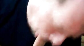 Sucking and Swallowing Amateur Man's Cock