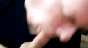 Sucking and Swallowing Amateur Man's Cock