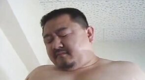 Amateur Asian Bear Daddy