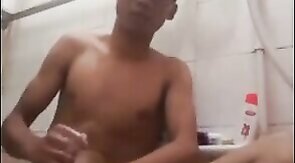 Thai Twink Masturbates in the Shower