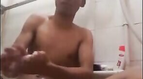 Thai Twink Masturbates in the Shower