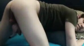 Twink's Hot Bubble Butt Cam Show