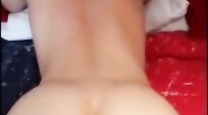 Deep Dicking Amateur Bareback Action