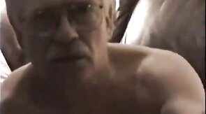 Amateur Horny Bear Daddy