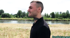 Tricked str8 dude deepthroating outdoor