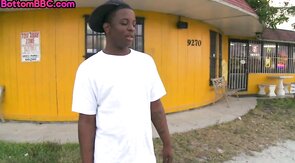 Pulled black dude buttfucked by stranger