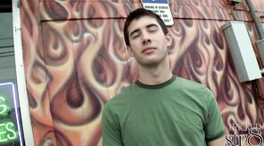 Real str8 guy got blowjob in gloryhole