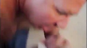 Daddy Sucks a Tasty Cock in Amateur Bear Blowjob Video