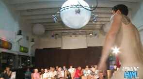 Real nsty stripper gets blowjob at party
