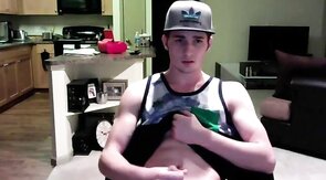 Twink Jerks Off on Webcam in His Apartment