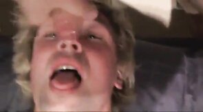 Big Cock Amateur Face Blasts Twink After Blowjob