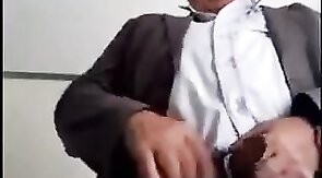 Fat Arab Bear Daddy Stroking on Cam