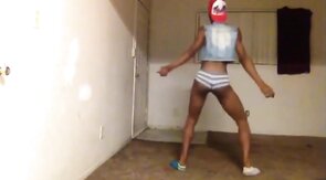Black Amateur Twerking His Skinny Ass For Anal