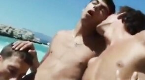 Bareback Amateur Handjob at the Beach with a Twink