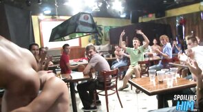 Insatiable party amateurs giving public head