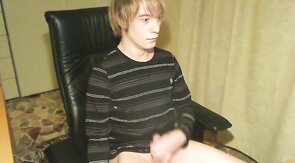 Emo Twink's First Ejaculation on Webcam