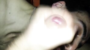 Chupando as bolas e o pau do hetero amigo - amador, blowjob, latin