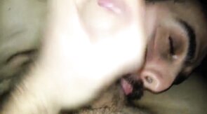 Chupando as bolas e o pau do hetero amigo - amador, blowjob, latin