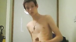 Smooth Twink Webcam Masturbation