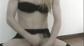 Cum with Crossdresser Bella