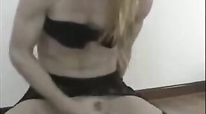Cum with Crossdresser Bella