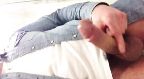 Handjob Hunk: Moaning Edge Shoot