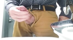 Daddy's Creamy Handjob Adventure