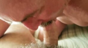 Alte-Junge Schwule Blasen und Spritzen