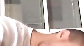 Papá se despierta con una gran mamada de polla