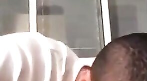 Papá se despierta con una gran mamada de polla