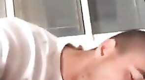 Papá se despierta con una gran mamada de polla