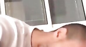 Papá se despierta con una gran mamada de polla