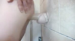 Quickie Against the Wall: Amateur Crossdresser Fun with a Sex Toy