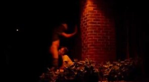 Sexo gay en callejón - Video amateur de hombresencalzones