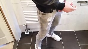 Amateur Webcam Handjob with a Big Cock