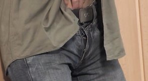 Sweet pals are having a hot 3some in the locker room