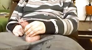 Amateur Guy Masturbates Big Cock on Webcam