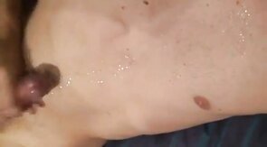 Big Cock Amateur Face Blasts Twink After Blowjob