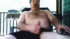 Beefy Daddy Strokes and Shoots