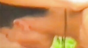 Twink Handjob auf der Wiese